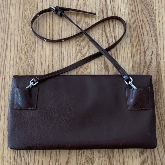 NWOT Matt & Nat Vegan Leather Clutch/Crossbody 14" wide x 7" high - Picture 2 of 3